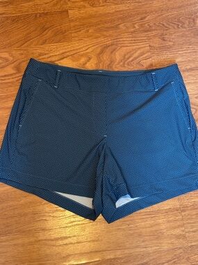 Spanx Women’s Navy Micro-Pattern Pull-On Shorts